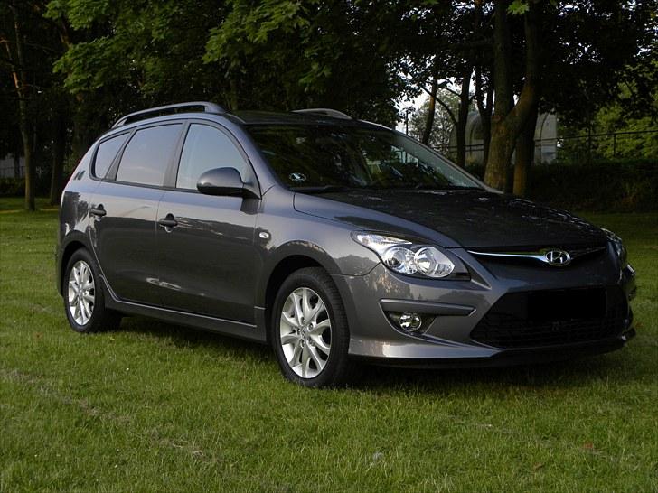 Hyundai I 30 CW 1.6 CRDI  PLUS (SOLGT) billede 1