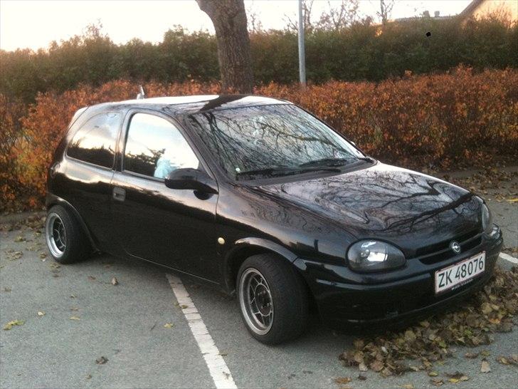 Opel Corsa 1.4 16v SOLGT billede 2