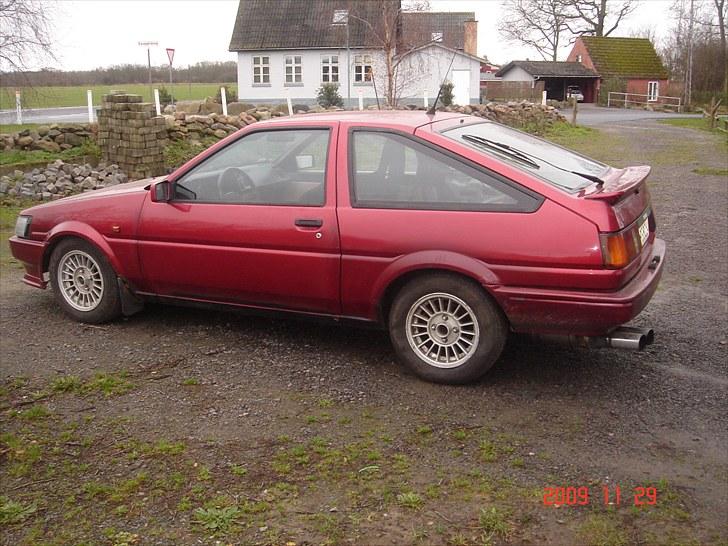 Toyota corolla coupe ae86 billede 2