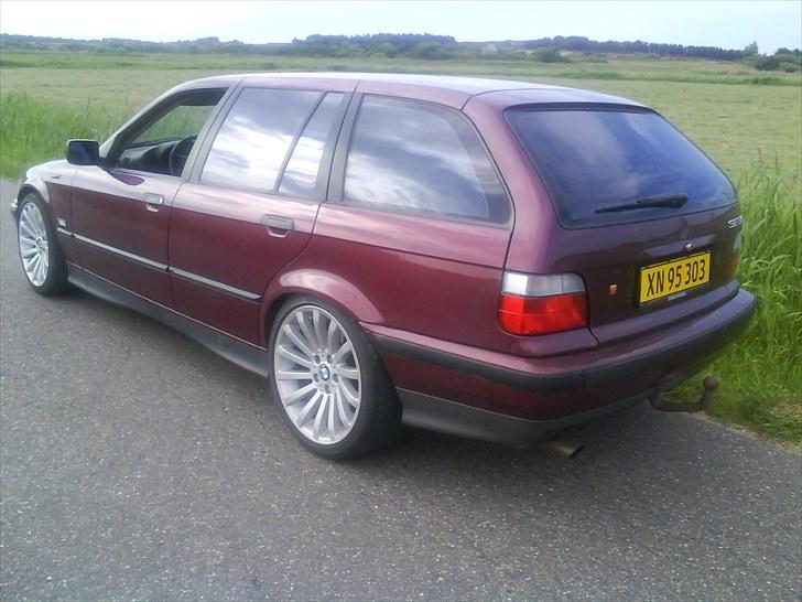 BMW 323i Touring Solgt billede 10