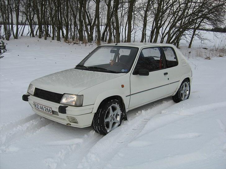 Peugeot 205 Rallye SOLGT billede 3