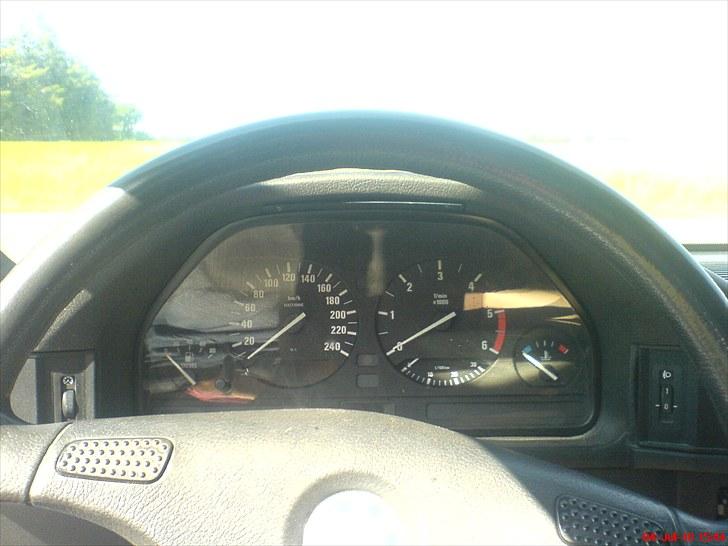 BMW 525 TDS billede 9