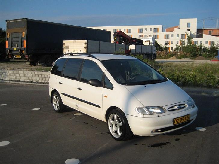 Ford Galaxy 1,9 Tdi SÆLGES billede 2