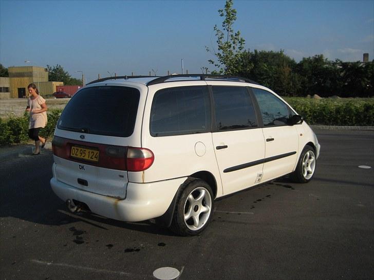 Ford Galaxy 1,9 Tdi SÆLGES billede 4