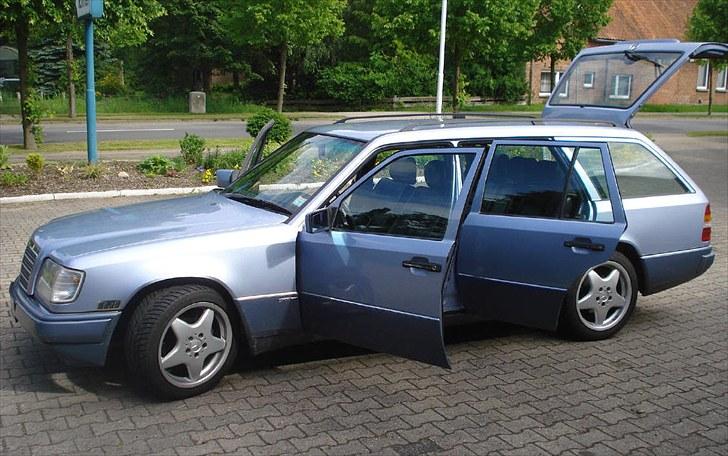 Mercedes Benz Te 320 billede 2