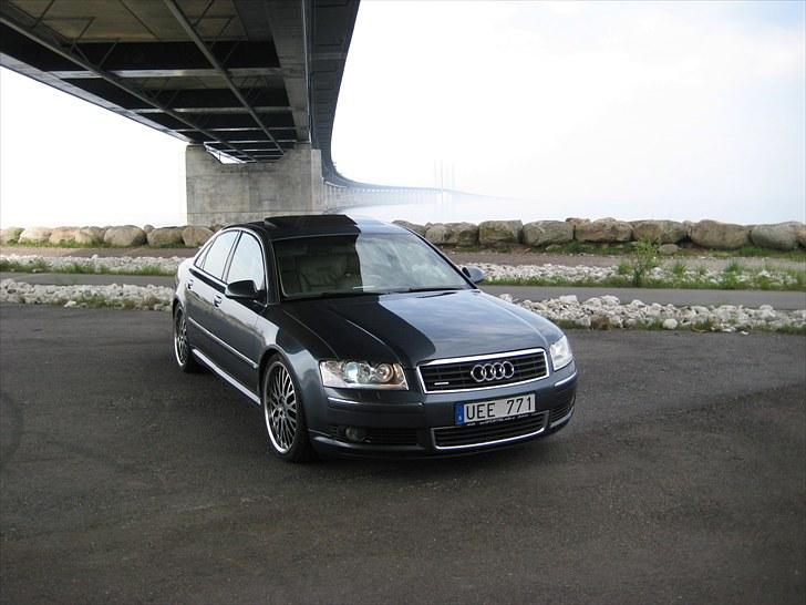 Audi A8 4.2 Quattro billede 12