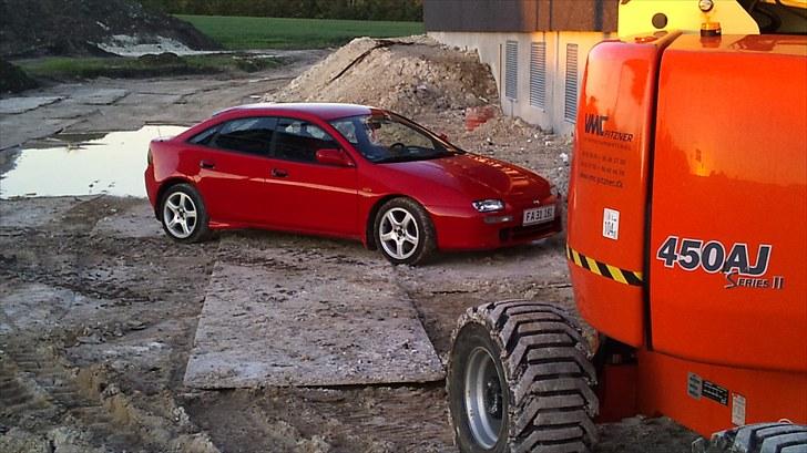 Mazda 323 f solgt  billede 8