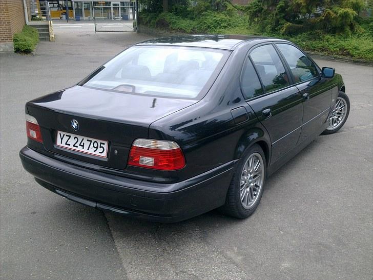 BMW 523i *solgt* billede 2