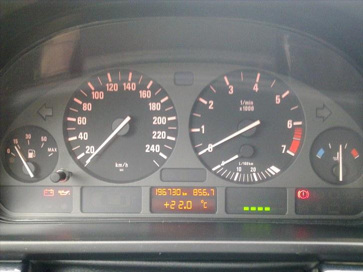 BMW 523i *solgt* billede 7