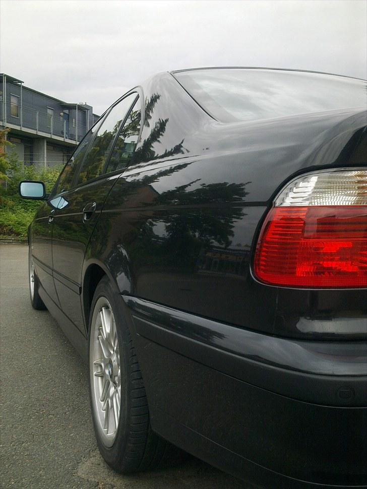 BMW 523i *solgt* billede 14