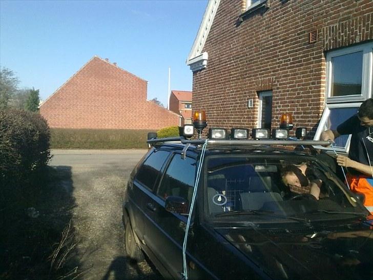 VW golf 2 - ja sådan en skal jeg så have lavet til golfen den der sider på passer til en patrol 3,3 billede 14