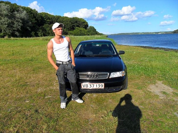 Audi A4 1,6 b5 SOLGT billede 8