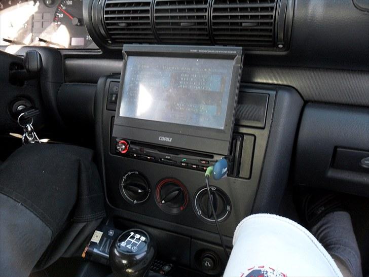 Audi A4 1,6 b5 SOLGT billede 11