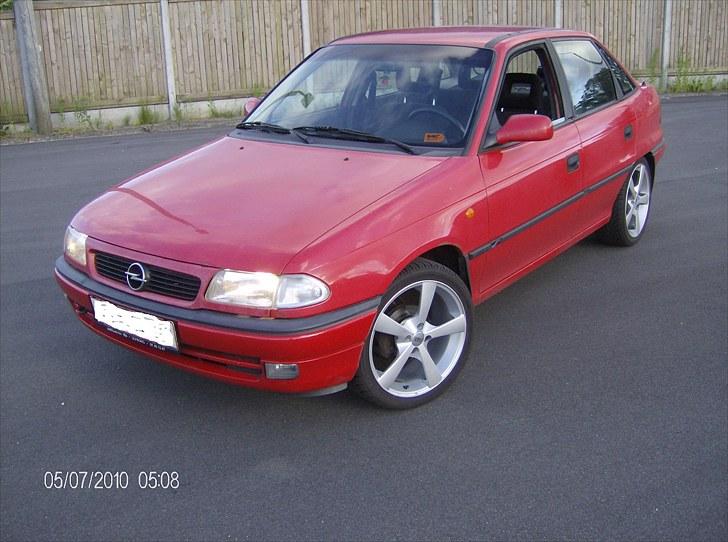 Opel astra f sedan billede 15