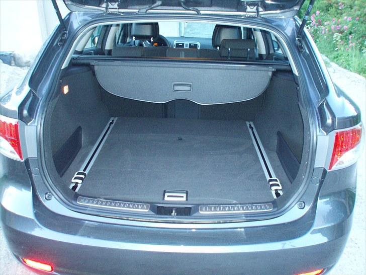 Toyota Avensis D-4D TX *SOLGT* billede 6