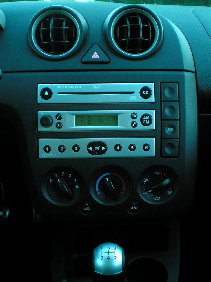 Ford Fiesta ST150 (solgt) billede 6