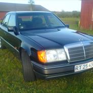 Mercedes Benz 300D