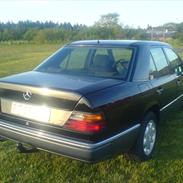 Mercedes Benz 300D