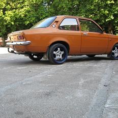 Opel Kadett C Sedan *projekt*