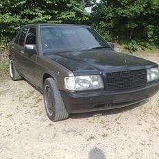Mercedes Benz 190E..............(SOLGT)