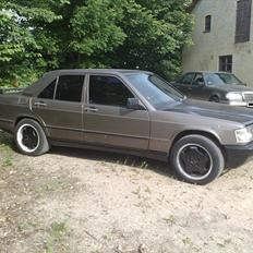 Mercedes Benz 190E..............(SOLGT)