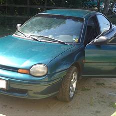 Chrysler NEON skadet