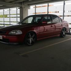 Honda Civic 1,5iLS Vtec