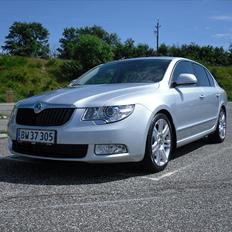 Skoda Superb 2.0 TDI CR 170 HK