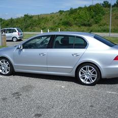 Skoda Superb 2.0 TDI CR 170 HK