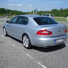 Skoda Superb 2.0 TDI CR 170 HK