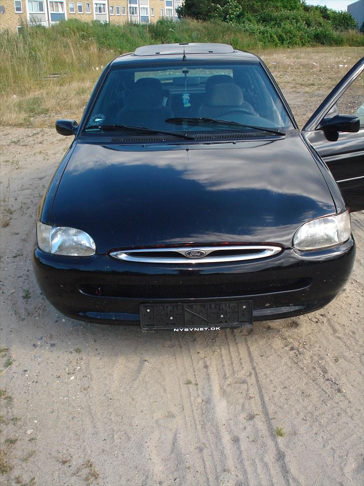 Ford Escort 1,4i CLX  billede 2