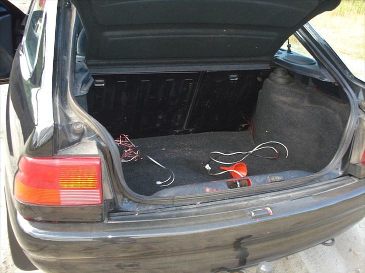 Ford Escort 1,4i CLX  billede 6