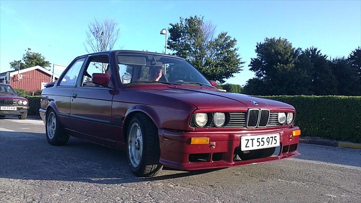 BMW E30 320 "Eta" Byttet billede 2