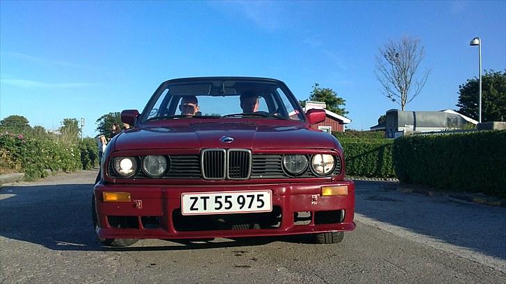 BMW E30 320 "Eta" Byttet billede 3