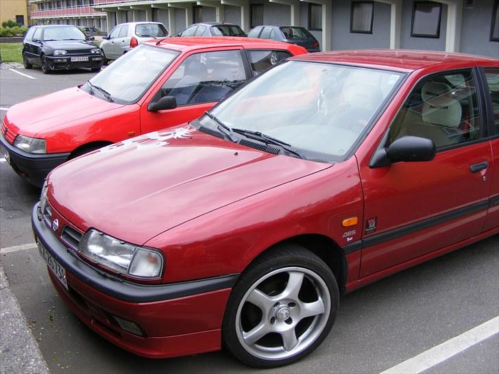 Nissan Primera Mk I 1,6i LX HB billede 1