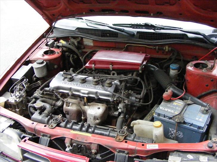 Nissan Primera Mk I 1,6i LX HB billede 7