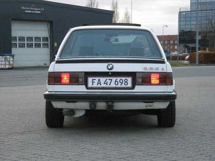 BMW E30 325e billede 6