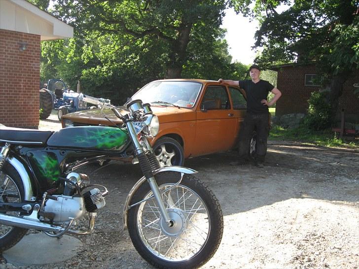 Opel Kadett C Sedan *projekt* - Mig med min kadett c og nyrenoveret Yamaha Fs1 4 gear.. :) billede 16