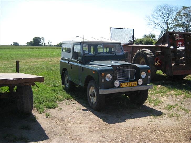 Land Rover 88" - så stolt hun soler sig billede 4