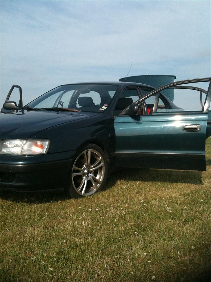 Toyota Carina E billede 3