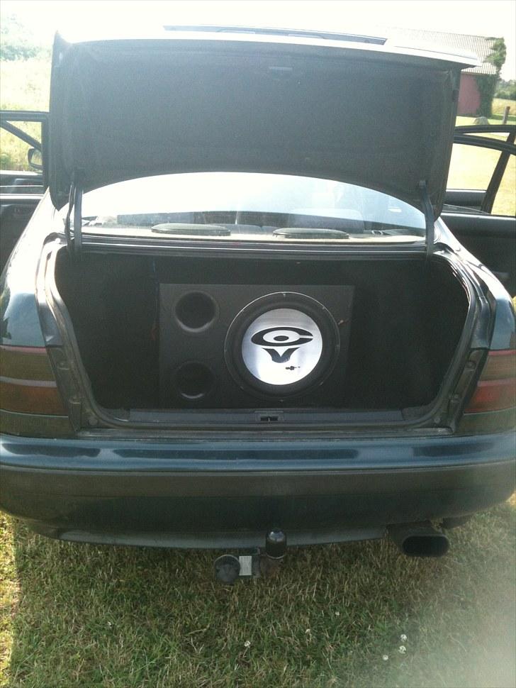 Toyota Carina E billede 4