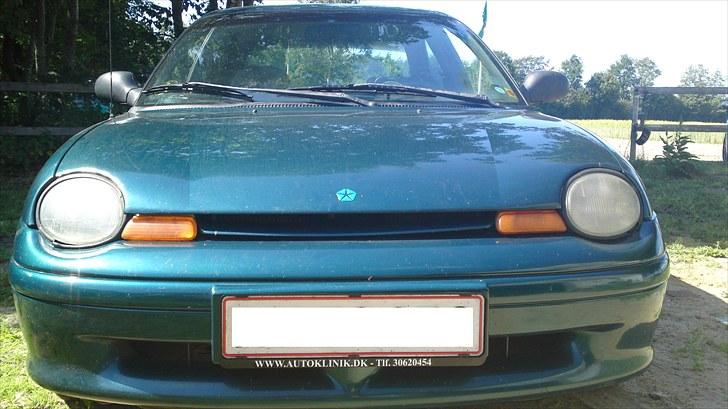 Chrysler NEON skadet billede 1