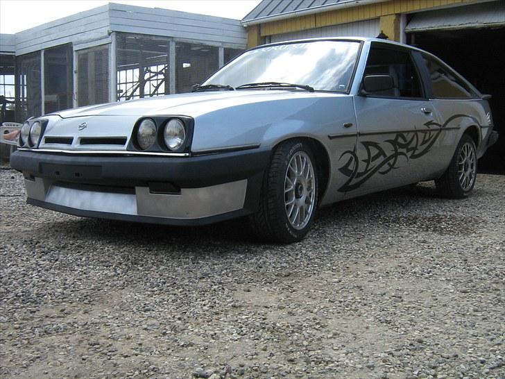 Opel Manta B CC 2,0 billede 1