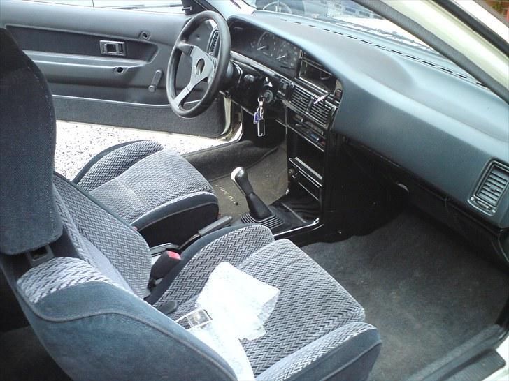 Toyota corolla 1,3  solgt billede 4