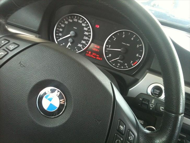 BMW 320i E90 billede 10