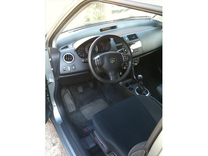 {{currentPhoto.altText}} billede {{currentPhoto.number}}