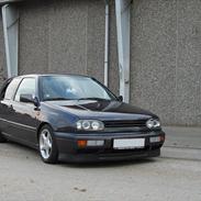 VW Golf Mk Ill Totalskadet. 