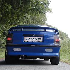 Opel Omega 3000