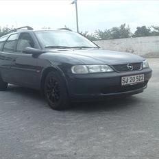 Opel Vectra B 1,6 16v (Solgt)