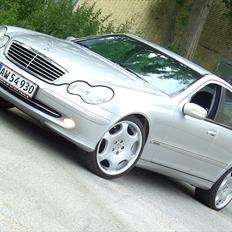 Mercedes Benz C200K Avantgarde